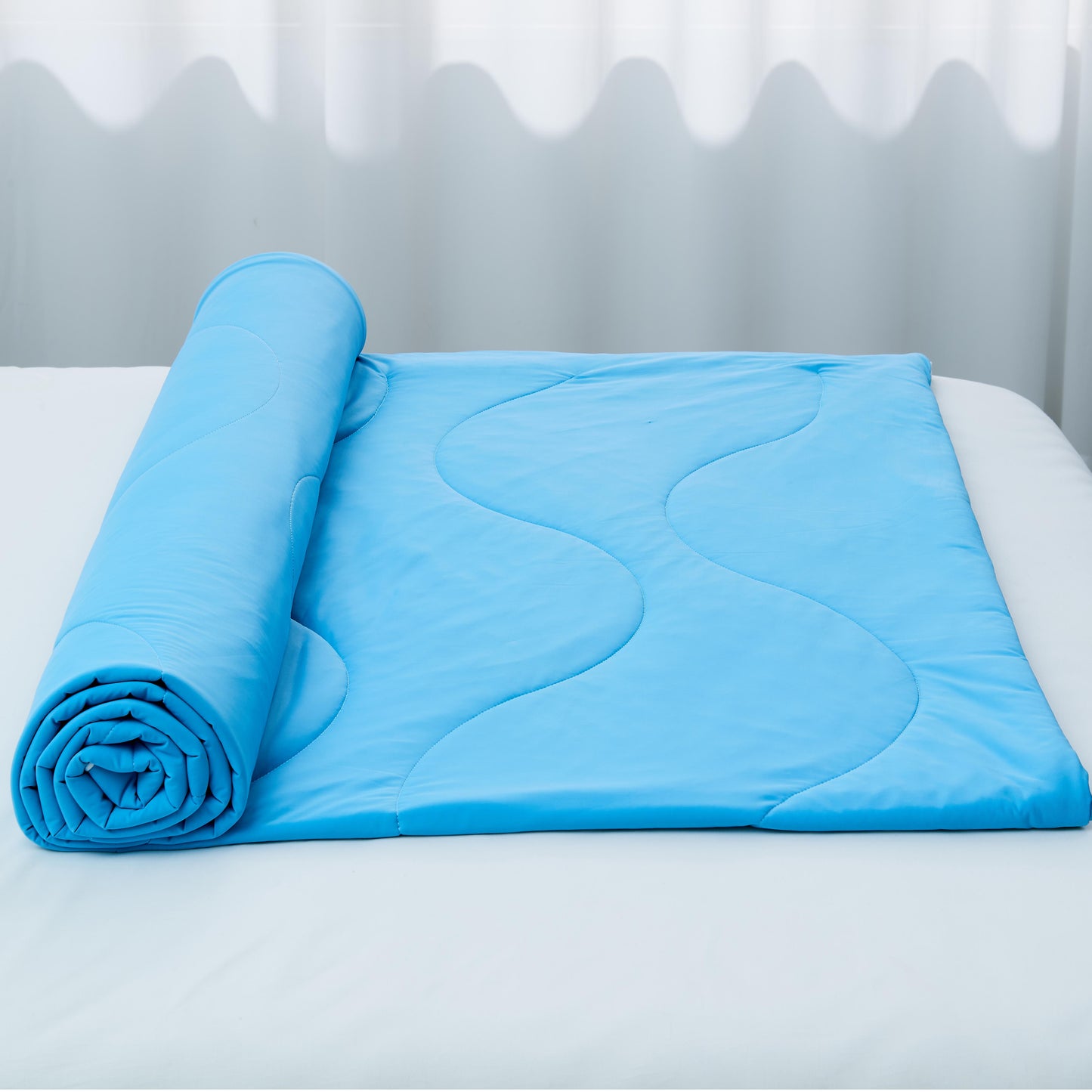 APSMILE Silk Cooling Comforter, Q-Max>0.4, Dual-Sided Cooling Fabric, Breathable Lightweight Blanket for Hot Sleepers and Night Sweaters, Blue